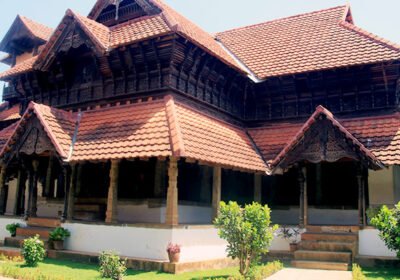 The history  Palace in “Padmanabhapuram Palace is the oldest, largest, and well preserved surviving example of traditional wooden architecture in India”.