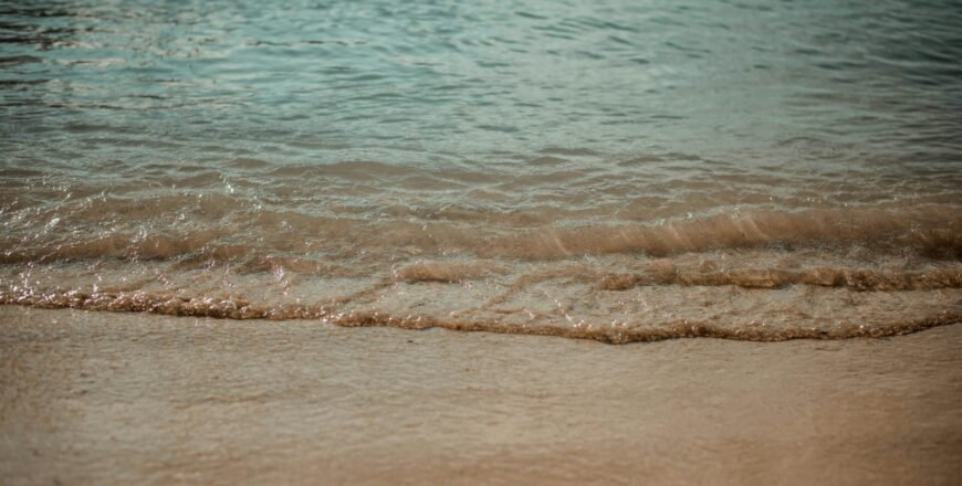 Hawaii’s Hidden Treasure: The Mysterious Honopu Beach