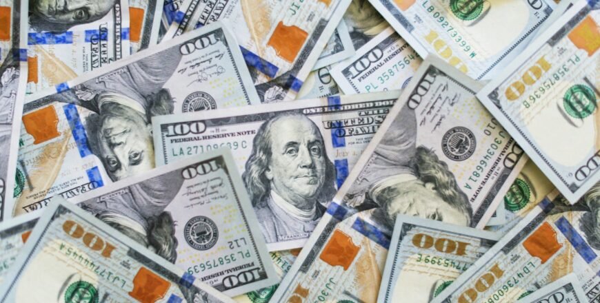 Latest Insights on PayPal USD: Current Price, Trends, and Buying Suggestions
