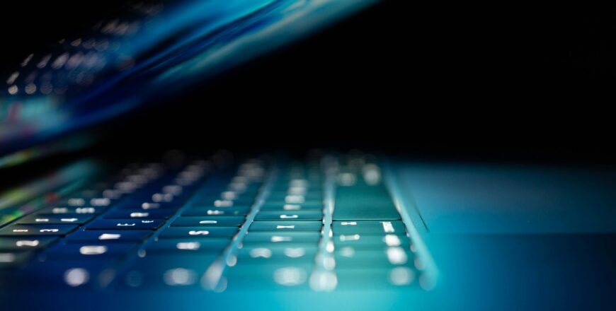 10 Essential Tips for Learning Cybersecurity in 2025